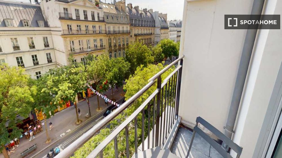 Double room Paris, 9 beds, 160m² — photo 7