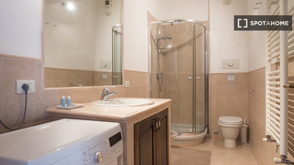 Apartment Milan, 1 bed, 44m² — photo 9