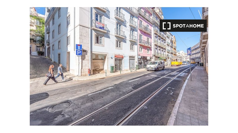 Apartment Lisbon, 1 bed — photo 12