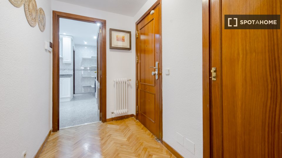 Double room Madrid, 7 beds — photo 15