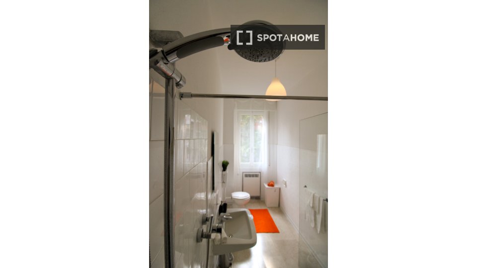 Double room Bologna, 10 beds — photo 22