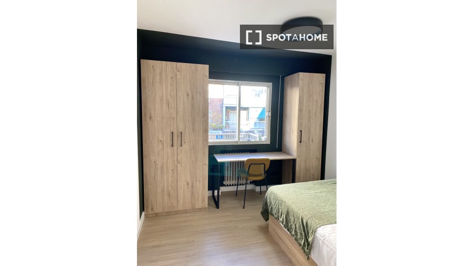 Double room Madrid, 12 beds — photo 22
