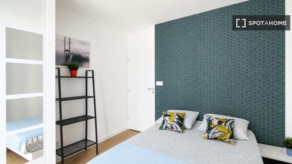 Chambre double Paris, 4 chambres — photo 35