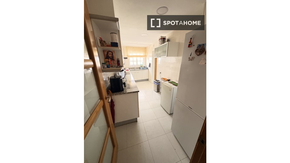 Double room Barcelona, 3 beds, 120m² — photo 15