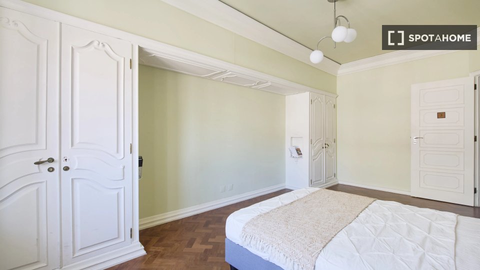 Double room Lisbon, 6 beds — photo 3