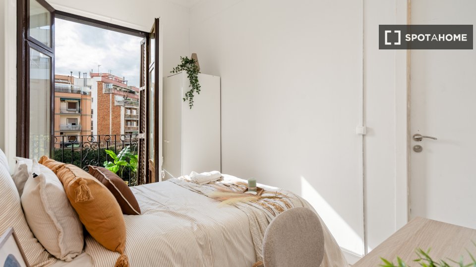 Double room Barcelona, 5 beds, 100m² — photo 39