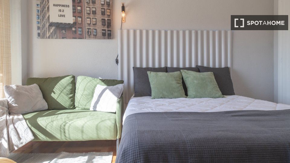 Double room Madrid, 4 beds — photo 11