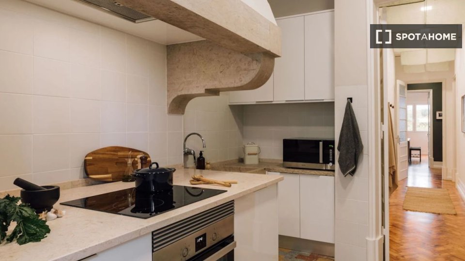 Apartment Lisbon, 2 beds — photo 13
