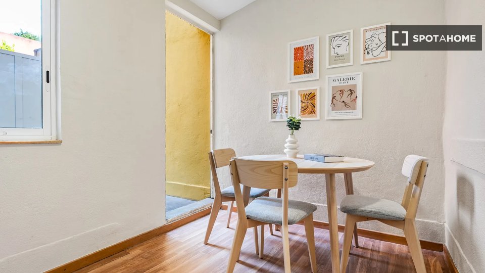 Double room Lisbon, 4 beds — photo 4