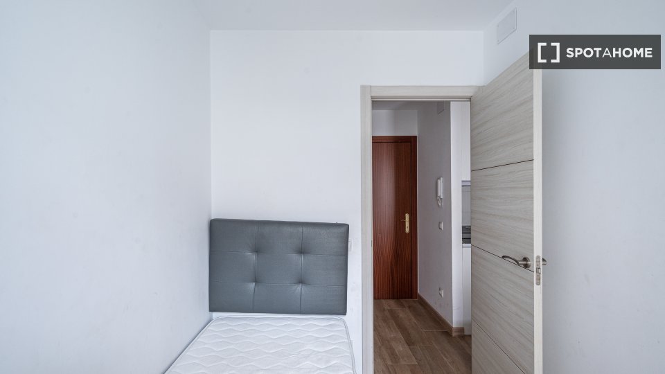 Apartment Madrid, 2 beds — photo 8