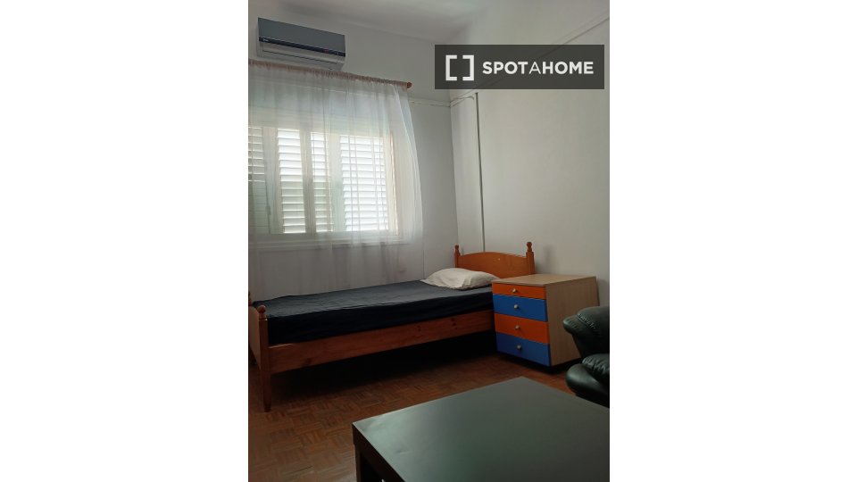 Double room Nicosia, 6 beds — photo 39