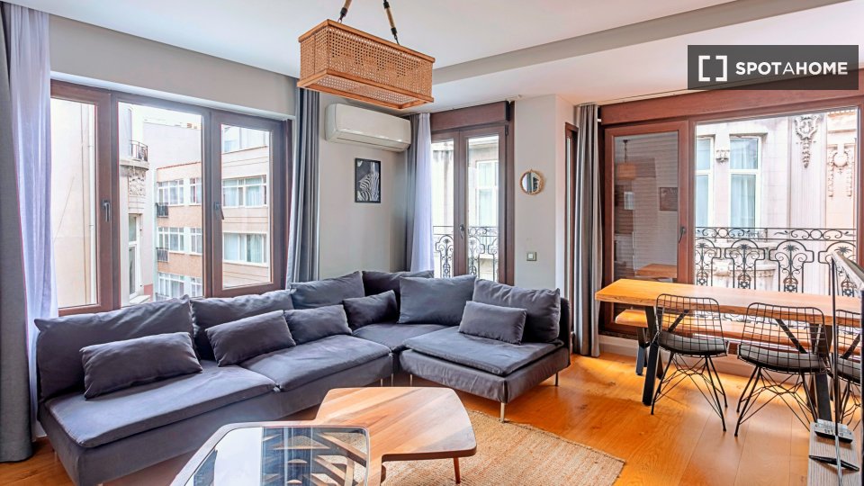 Apartment Istanbul, 1 bed — photo 2