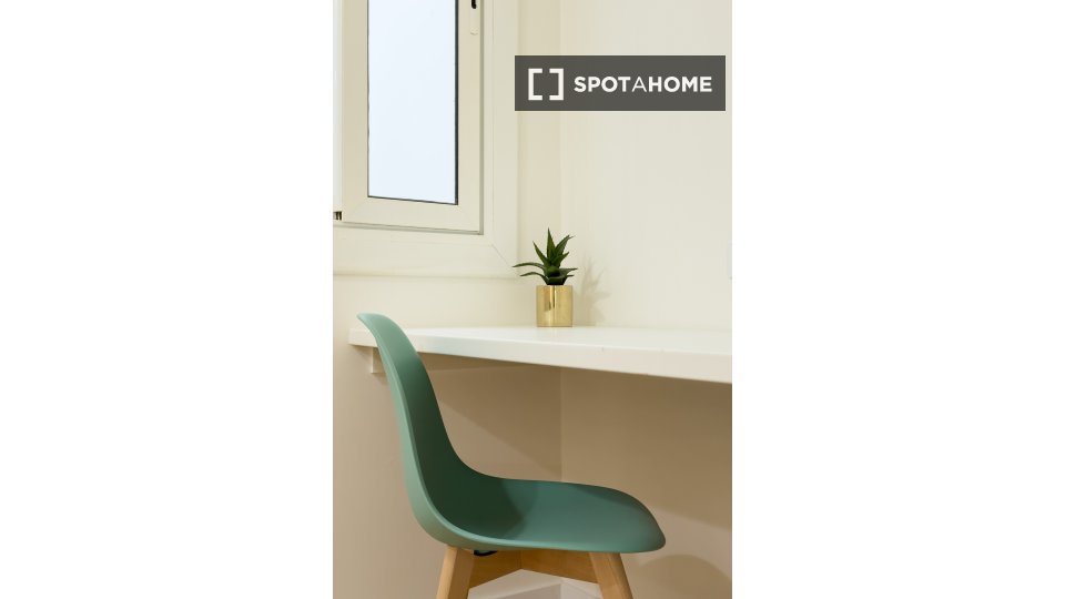 Apartment Barcelona, 2 beds, 54m² — photo 3