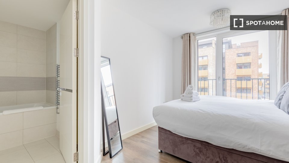 Apartment London, 2 beds — photo 19