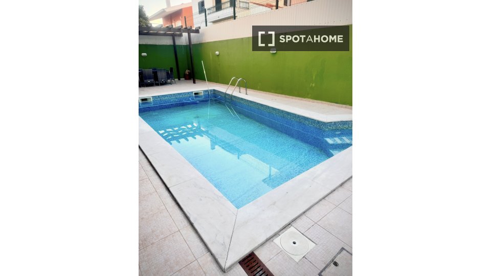 Apartment Lisbon, 3 beds, 160m² — photo 3