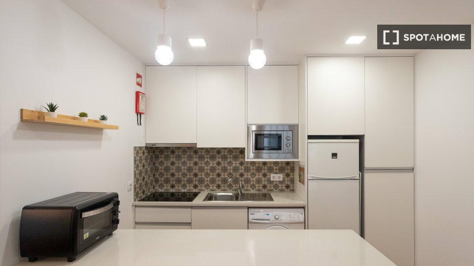 Apartment Coimbra, 2 beds, 75m² — photo 14