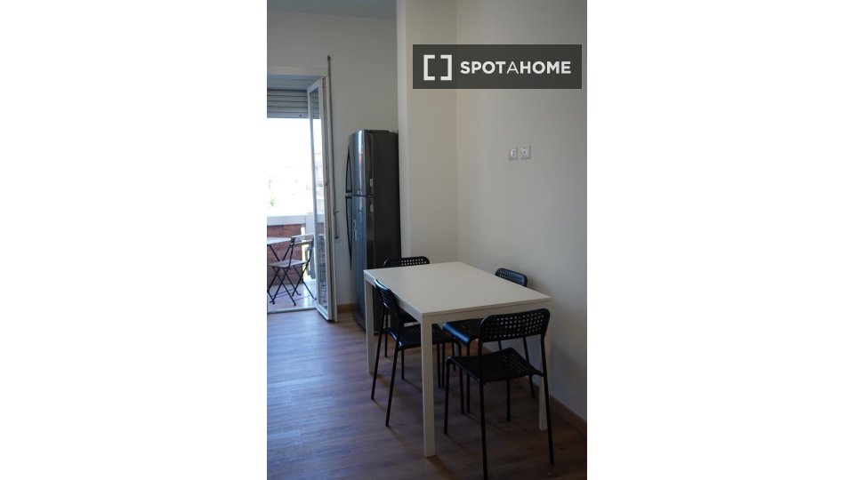 Double room Rome, 3 beds, 100m² — photo 10