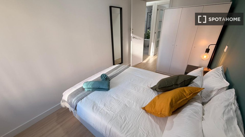 Double room Madrid, 5 beds, 90m² — photo 44