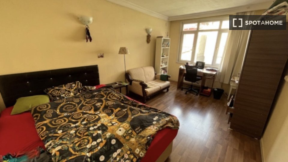 Double room Istanbul, 4 beds, 17m² — photo 7
