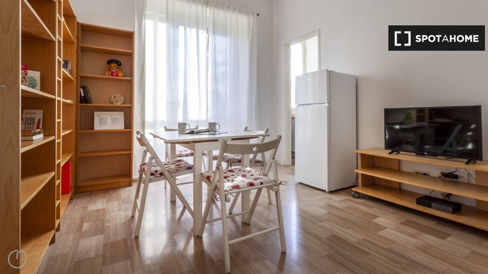 Apartment Milan, 1 bed, 63m² — photo 14