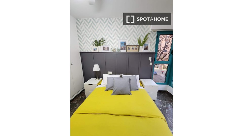 Double room Valencia, 2 beds — photo 10