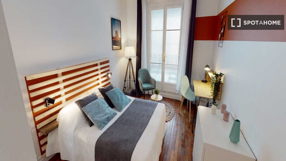 Double room Paris, 5 beds, 120m² — photo 9