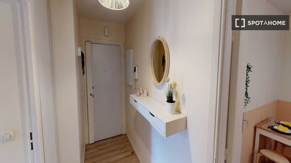 Double room Paris, 4 beds, 90m² — photo 3