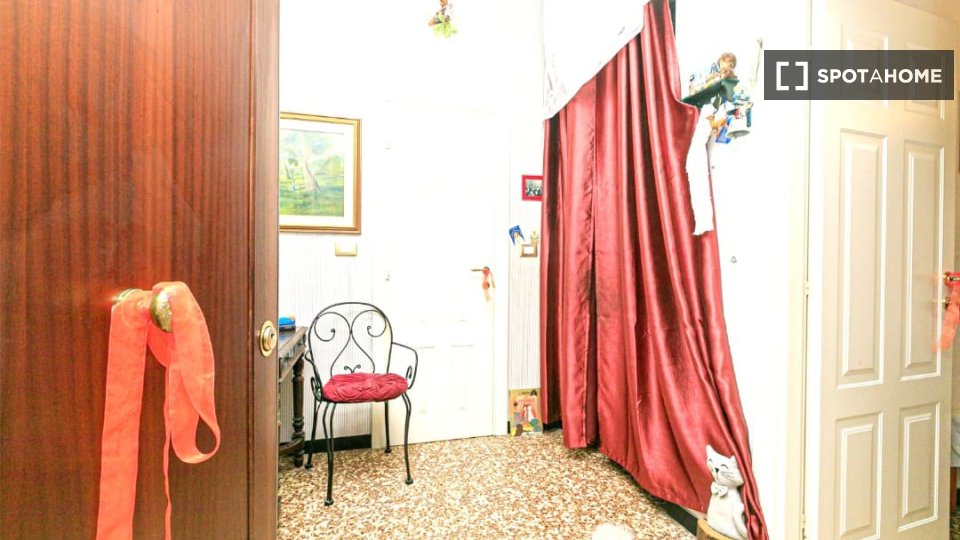Double room Genoa, 3 beds — photo 55