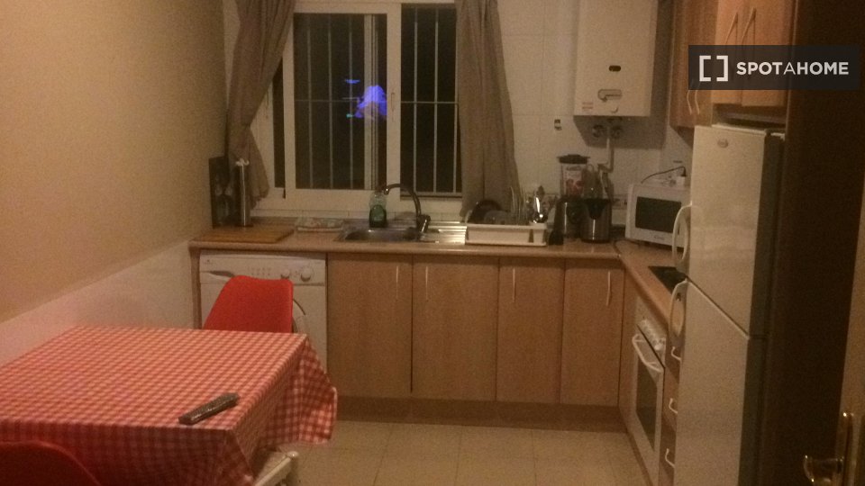 Double room Malaga, 2 beds, 76m² — photo 4