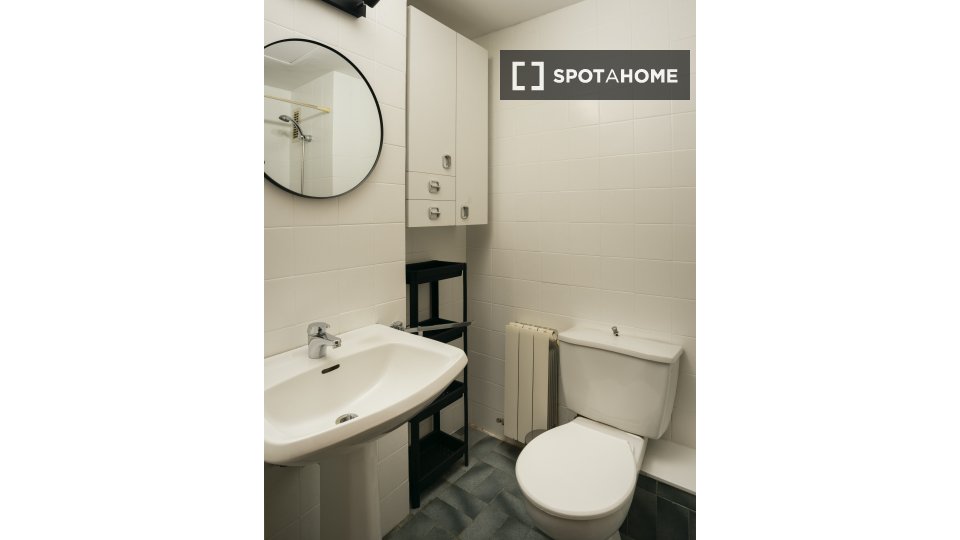 Double room Barcelona, 5 beds, 100m² — photo 6
