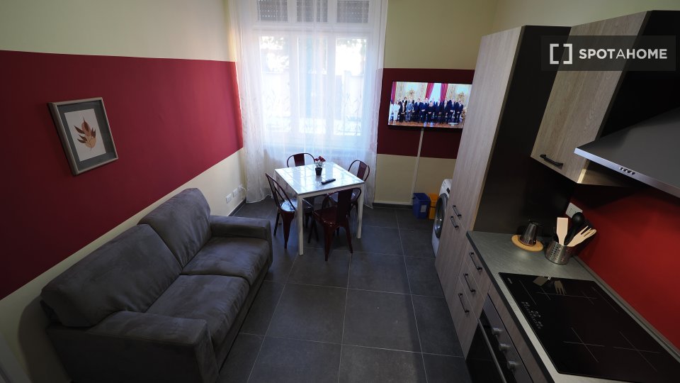 Double room Turin, 2 beds — photo 2