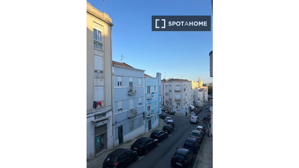 Apartment Lisbon, 2 beds, 65m² — photo 37