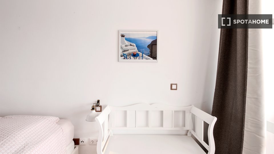Apartment Lisbon, 1 bed — photo 7