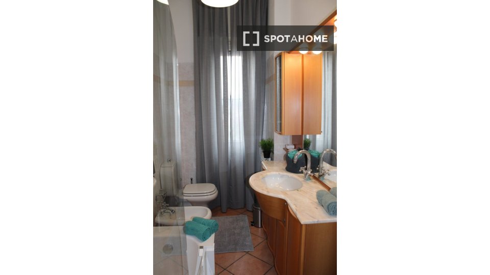 Double room Brescia, 6 beds — photo 15