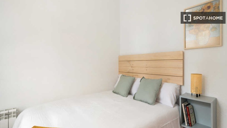 Double room Madrid, 10 beds — photo 34