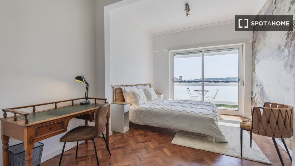 Apartment Lisbon, 2 beds — photo 11