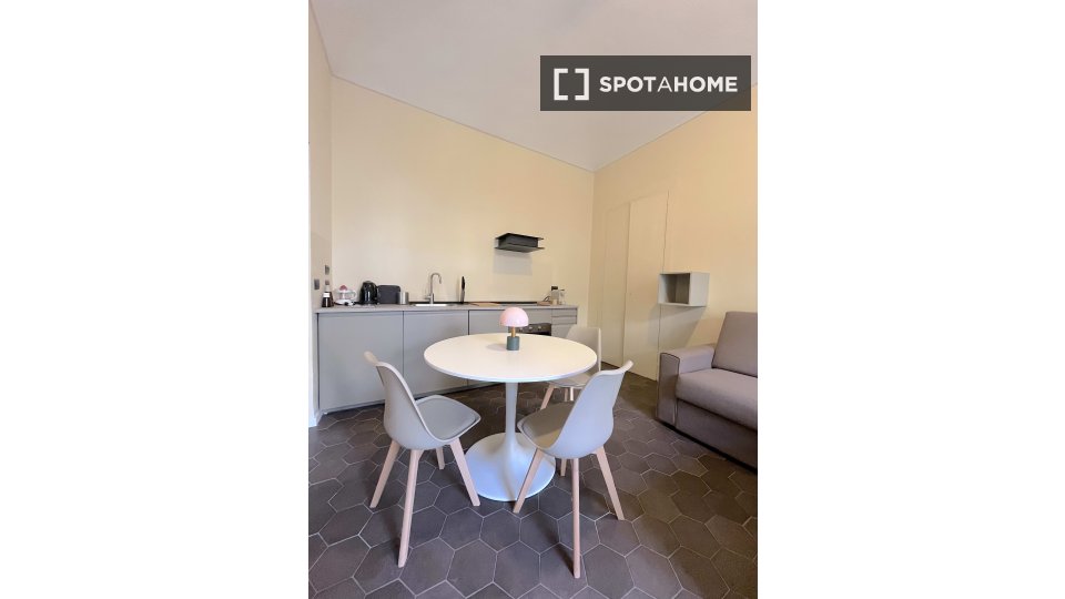 Apartment Turin, 2 beds, 60m² — photo 18
