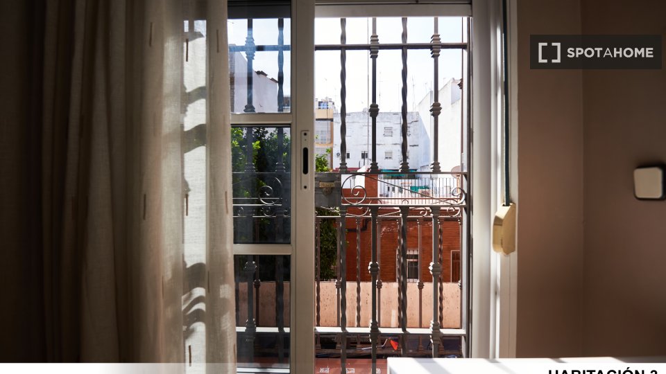 Double room Seville, 4 beds — photo 92