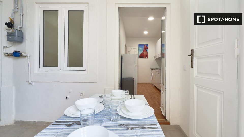 Double room Lisbon, 8 beds — photo 16