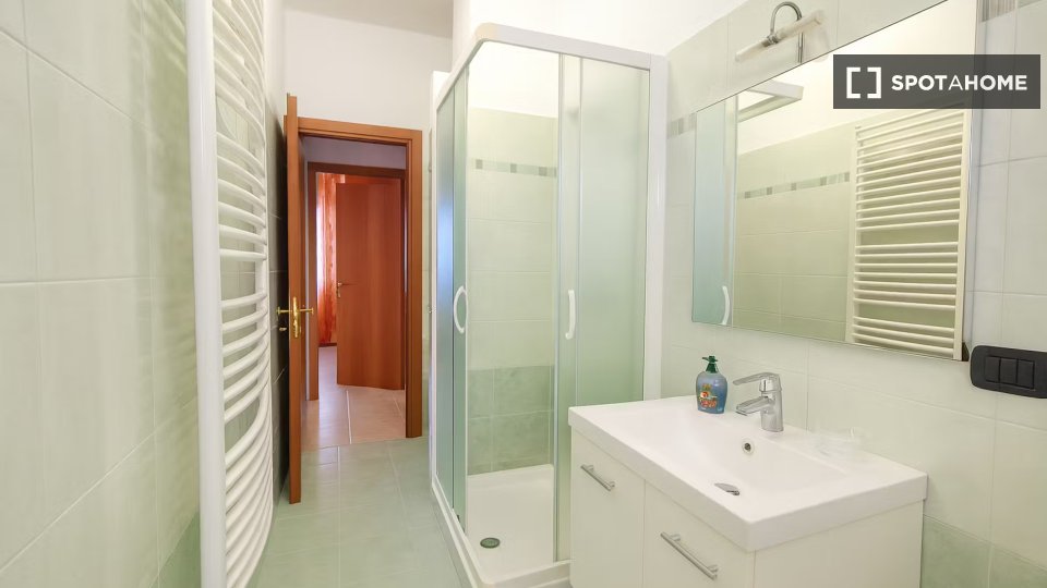 Double room Milan, 3 beds — photo 3