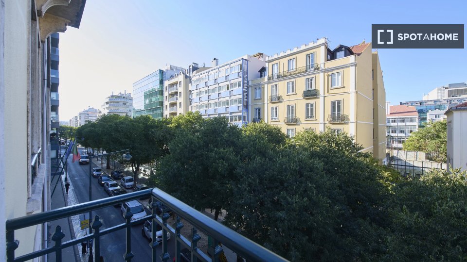 Double room Lisbon, 7 beds — photo 15