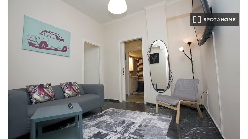 Double room Athens, 3 beds — photo 12