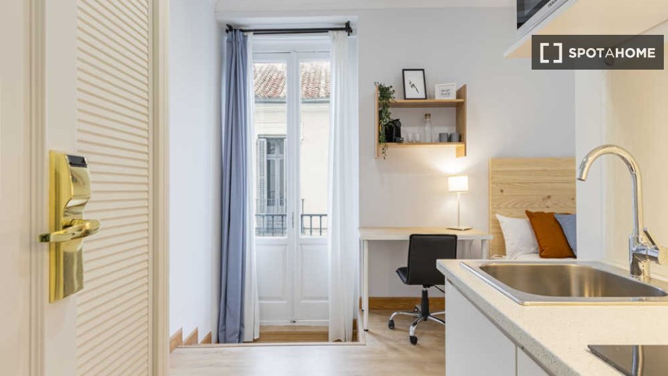 Double room Madrid, 41 beds — photo 60