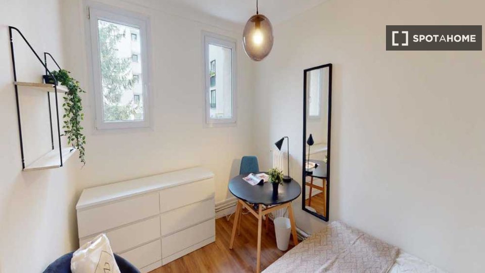 Double room Paris, 5 beds, 110m² — photo 15