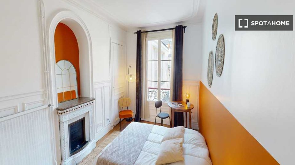 Double room Paris, 3 beds, 80m² — photo 5