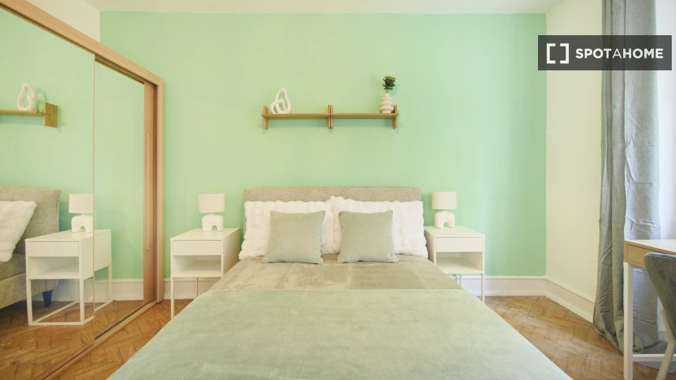 Double room Lisbon, 6 beds — photo 2