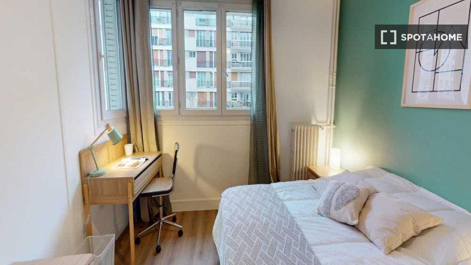 Double room Paris, 5 beds, 110m² — photo 11