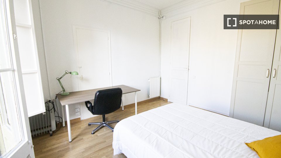 Double room Barcelona, 6 beds — photo 2