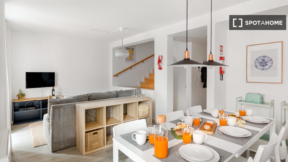 Apartment Lisbon, 4 beds — photo 13