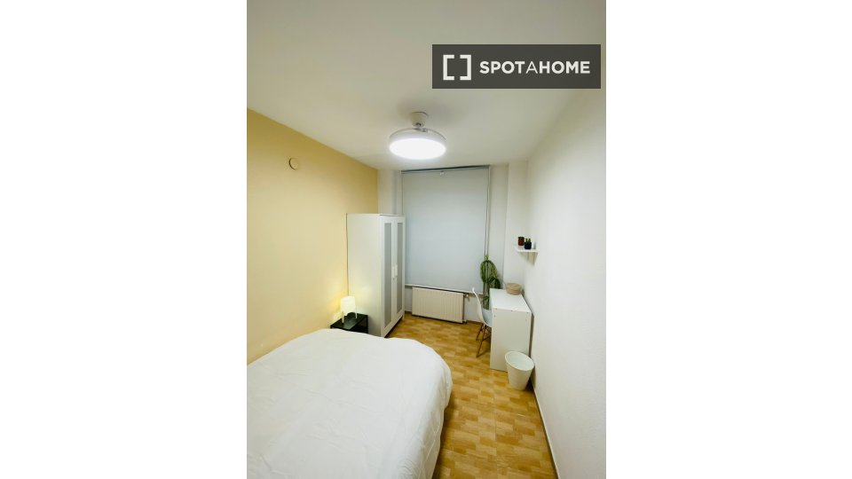 Chambre double Madrid, 5 chambres — photo 2